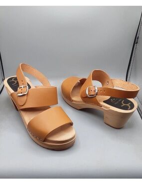 Women's Cape Clogs Tan Leather Slingback Clog Sandals - NWOT